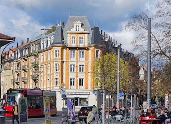 switzerland/bern/breitenrain-lorraine/landmark/viktoriaplatz-bern