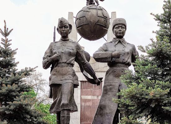 kazakhstan/northern-kazakhstan/landmark/memorial-of-aliya-moldagulova-and-manshuk-mametova