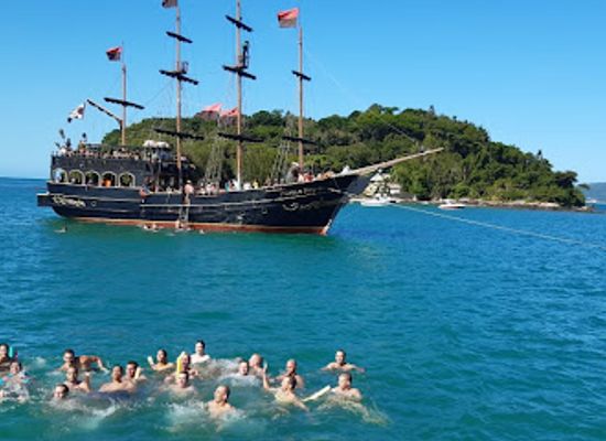 brazil/florianopolis/canasvieiras/landmark/embarque-barco-perola-negra
