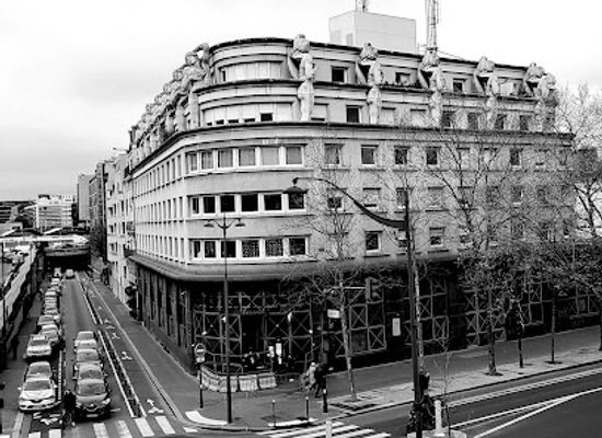 france/centre-val-de-loire/landmark/atlantes