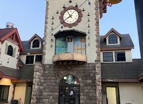 wisconsin/wisconsin-dells/landmark/bavarian-village