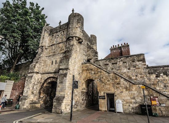 united-kingdom/york/landmark/bootham-bar