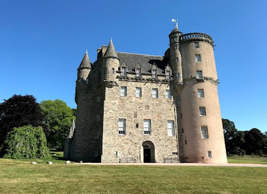 united-kingdom/kincardineshire/landmark/castle-fraser-garden-estate