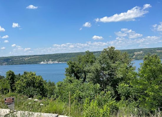 new-york/finger-lakes-region/landmark/cayuga-lake