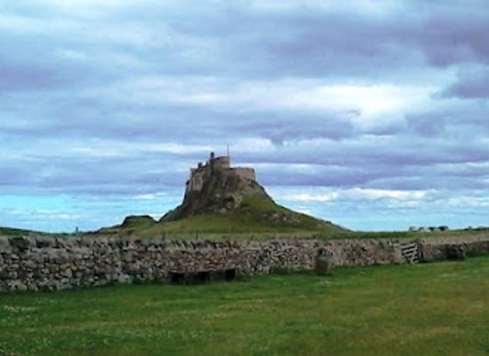 united-kingdom/peeblesshire/attraction/holy-island-2