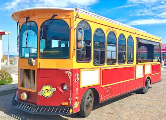 delaware/rehoboth-beach/landmark/jolly-trolley-stop-rehoboth-beach-boardwalk-bandstand