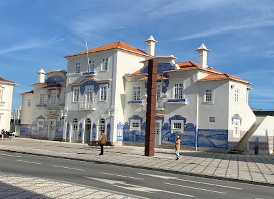 portugal/aveiro/landmark/antiga-estacao-da-cp-espaco-turismo-municipal