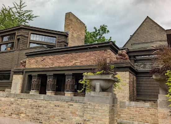 illinois/chicagoland/landmark/frank-lloyd-wright-home-studio