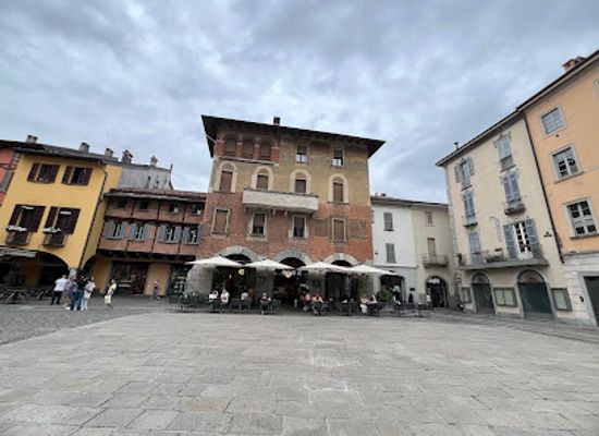 italy/brianza/landmark/basilica-di-san-fedele
