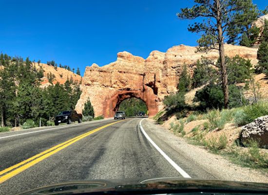 utah/colorado-plateau/landmark/red-canyon-arch