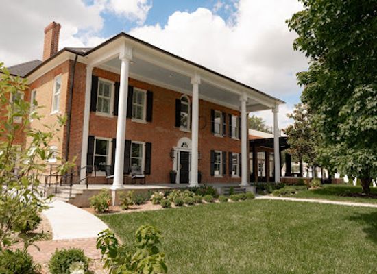 kentucky/elizabethtown/landmark/the-house-on-helm