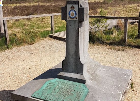 belgium/spa/landmark/monument-pour-l-equipage-du-lancaster-me-581-bq-d