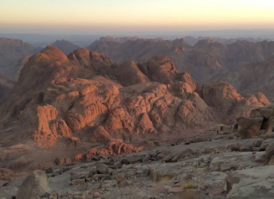 egypt/mount-sinai/landmark/moses-cave