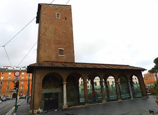 vatican-city/gregorian-etruscan-museum/landmark/torre-del-papito
