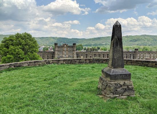 west-virginia/mid-ohio-valley/landmark/grave-creek-mound-historical-site