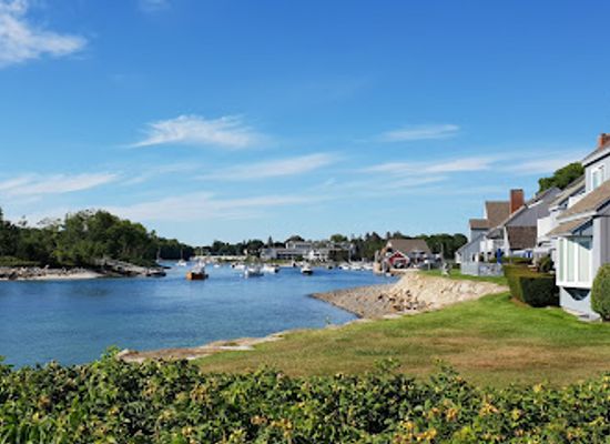 maine/kennebunkport/landmark/latitudes-at-nonantum-resort