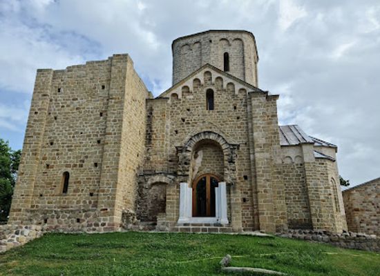 serbia/rasina/landmark/durdevi-stupovi