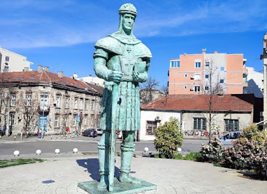 serbia/belgrade/landmark/statue-of-despot-stefan-lazarevic