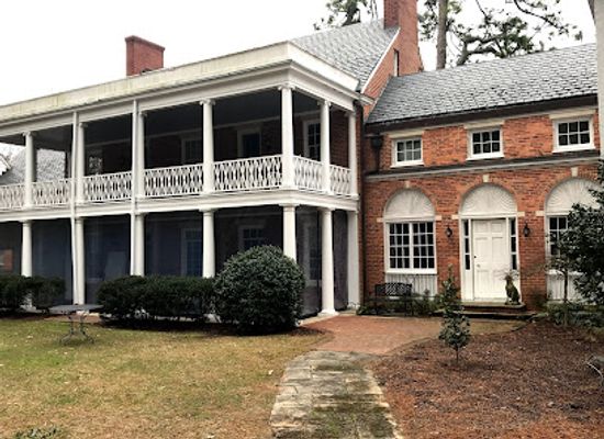 north-carolina/sandhills/landmark/weymouth-center-for-the-arts-humanities