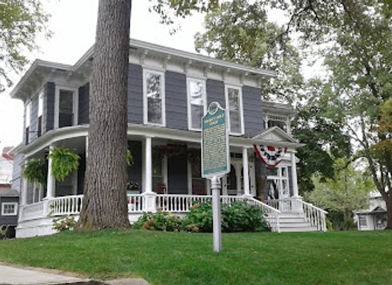 michigan/muskegon/landmark/hackley-holt-house