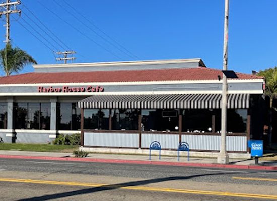 california/oceanside/landmark/harbor-house-cafe