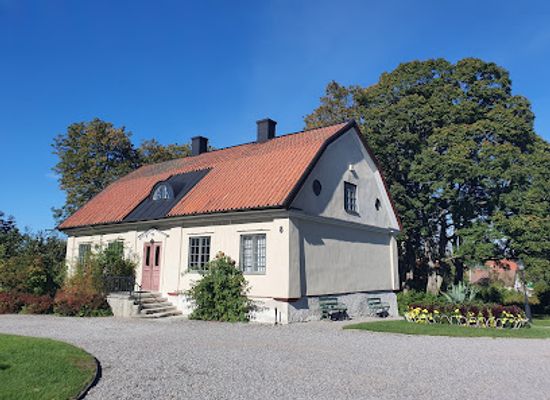 sweden/orebro/attraction/karlslund-manor-garden