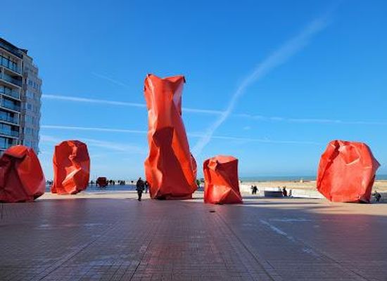 belgium/ypres/landmark/beaufort-beeldenpark-rock-strangers-arne-quinze