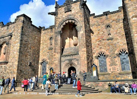 united-kingdom/midlothian/landmark/scottish-national-war-memorial
