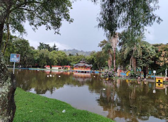 ecuador/loja-region/landmark/jipiro-park