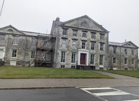 new-york/hudson-valley/landmark/hudson-almshouse