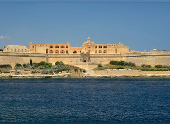 malta/southern-region/landmark/fort-manoel