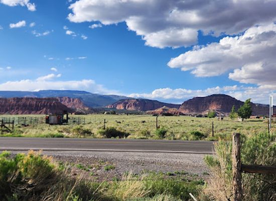 utah/torrey/landmark/hunt-gather-restaurant