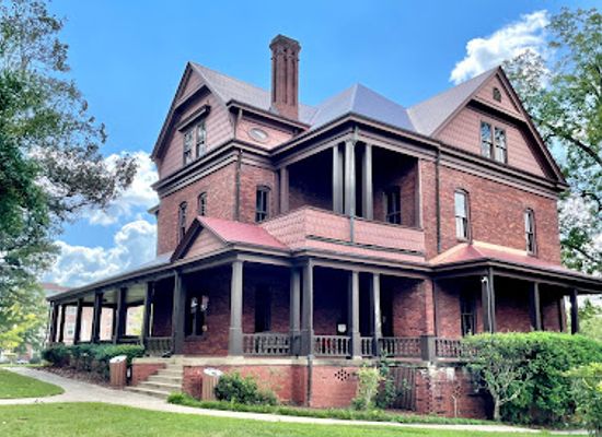 alabama/tuskegee-national-forest/landmark/booker-t-washington-home-oaks