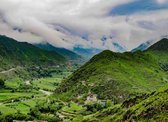 pakistan/kaghan-valley/landmark/bhogarmang