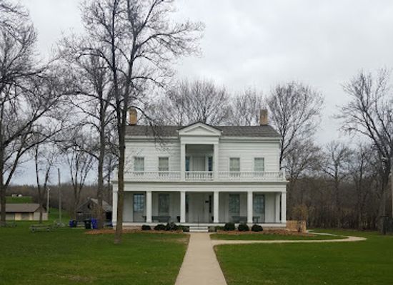 wisconsin/fox-river-valley/landmark/charles-a-grignon-mansion
