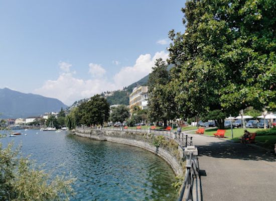 switzerland/locarno/landmark/lungolago-locarno-muralto