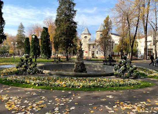 romania/iasi/landmark/romanian-theater-history-collection