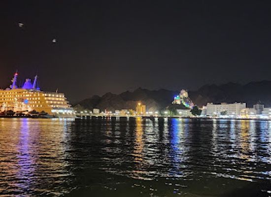 oman/muscat/muttrah/landmark/mutrah-beach