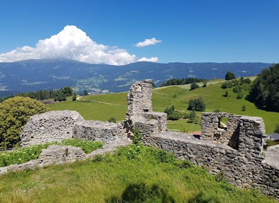 austria/lavanttal/landmark/rabenstein-castle