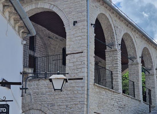 albania/gjirokaster/landmark/xhamia-e-pazarit
