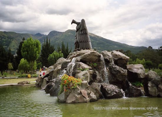 ecuador/quito/la-carolina/landmark/el-condor
