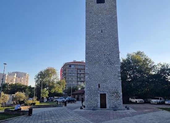 montenegro/ljesanska-nahija/landmark/trg-vojvode-becir-bega-osmanagica