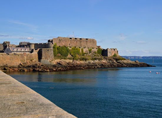 guernsey/st-andrew/landmark/castle-cornet