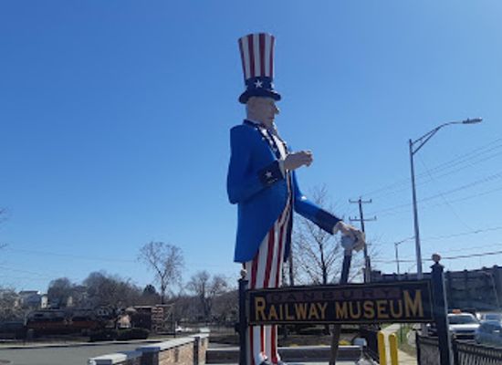 connecticut/danbury/landmark/wooster-square