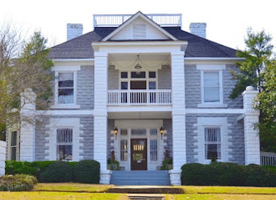 alabama/auburn/landmark/the-greystone-mansion