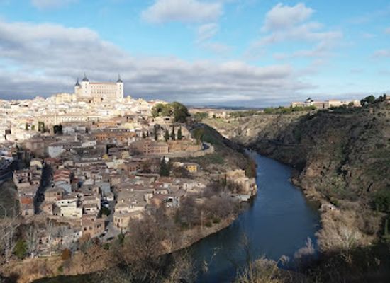 spain/toledo/landmark/paseo-del-barco-pasaje