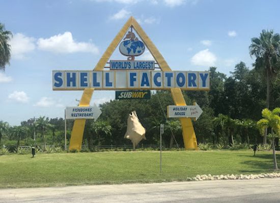 florida/fort-myers/landmark/the-shell-factory-and-nature-park
