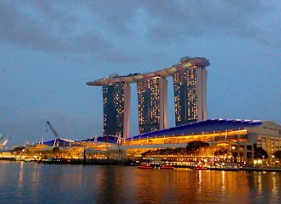 singapore/marina-bay/marina-centre/landmark/the-promontory-marina-bay