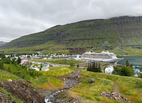 iceland/seydisfjordur/landmark/seyoisfjorour