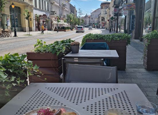 hungary/miskolc/landmark/balance-taste-galery